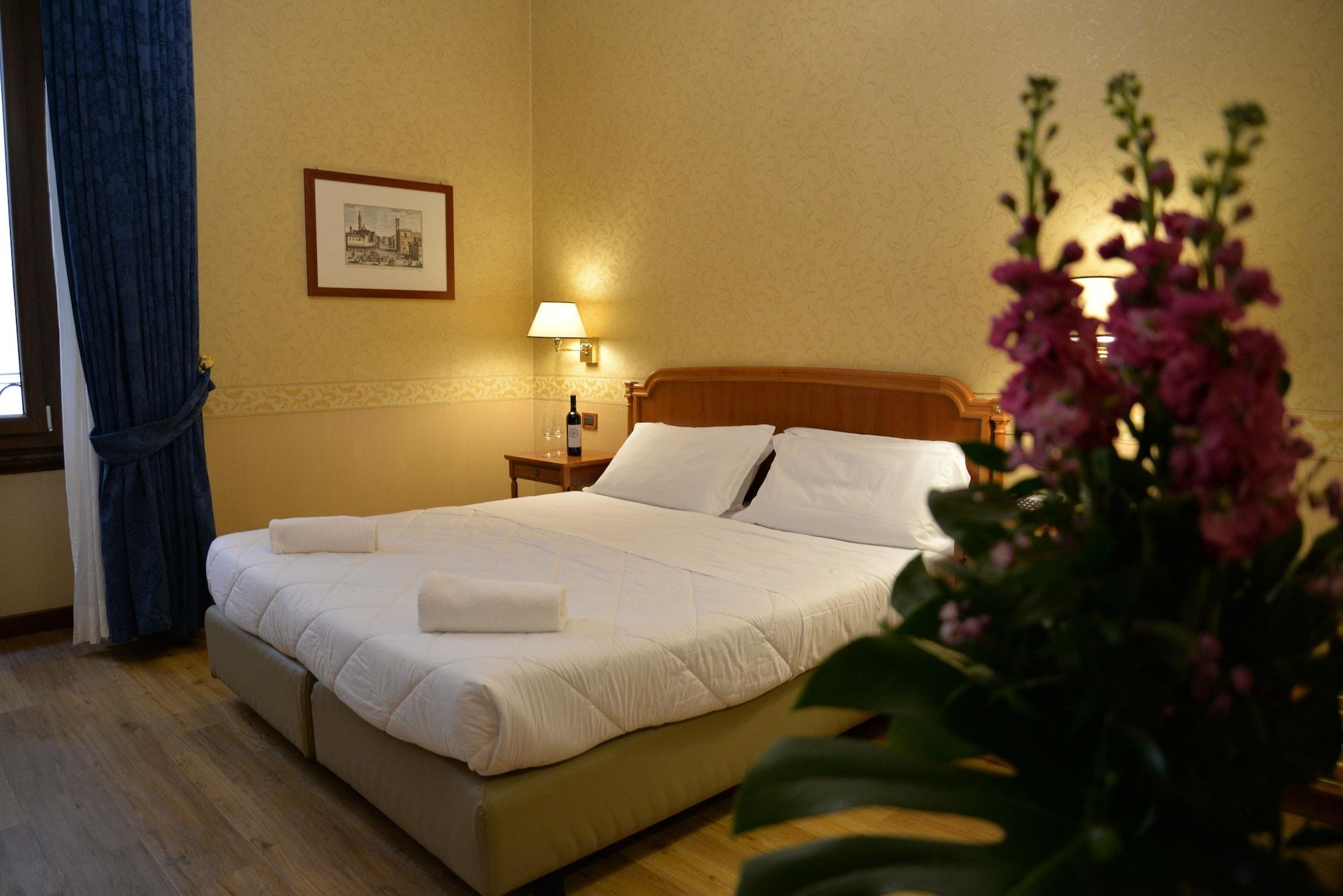 Strozzi Palace Hotel Florence Ngoại thất bức ảnh