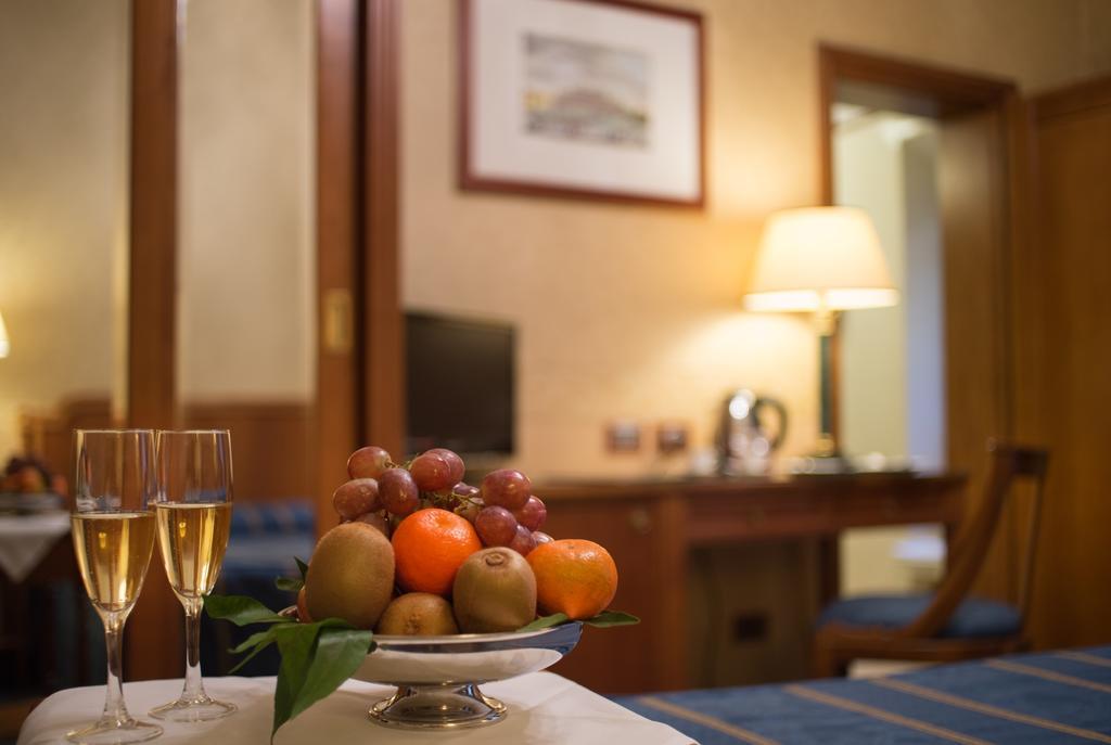 Strozzi Palace Hotel Florence Ngoại thất bức ảnh